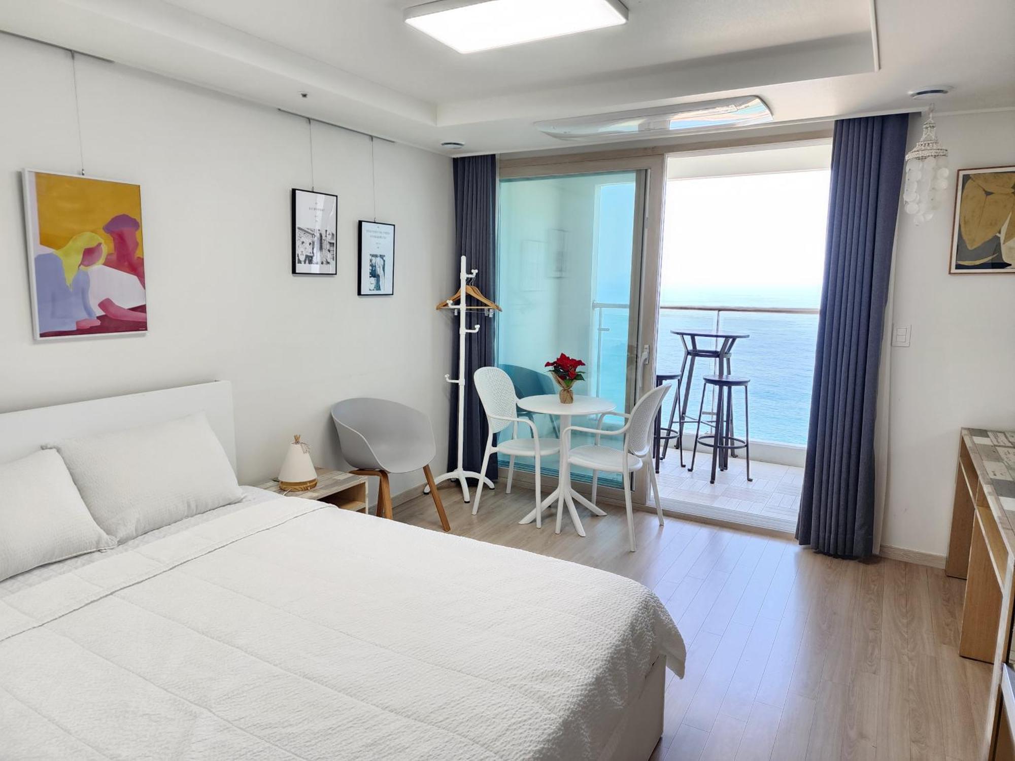 Sokcho Summitbay 1807 "Ocean View" Aparthotel Exterior photo